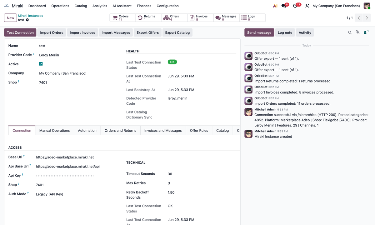 Elige tu marketplace, pega la API key y pulsa Test Connection: host autorellenado y estado de salud OK.